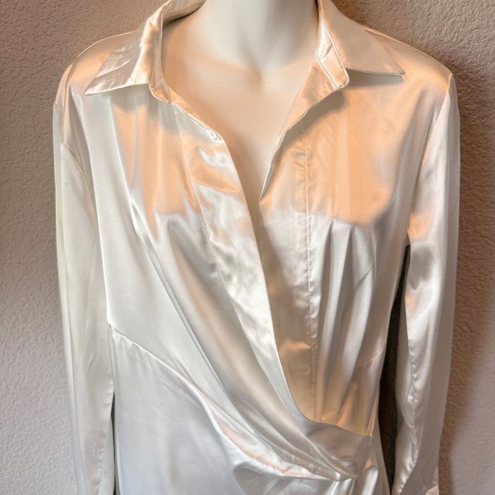 JLUXLABEL Wrap Satin Maxi Dress Womens White S Long Sleeve Collared Slit NWT - Picture 3 of 16